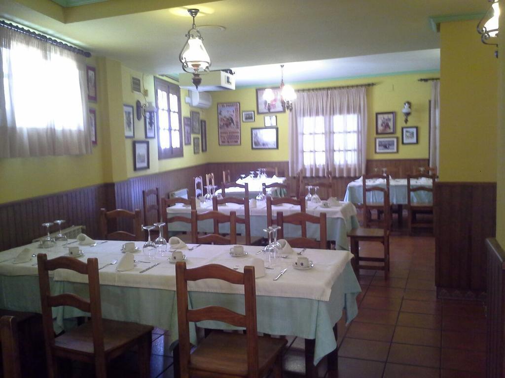 Hostal Restaurante Villa De Sepúlveda Exteriér fotografie