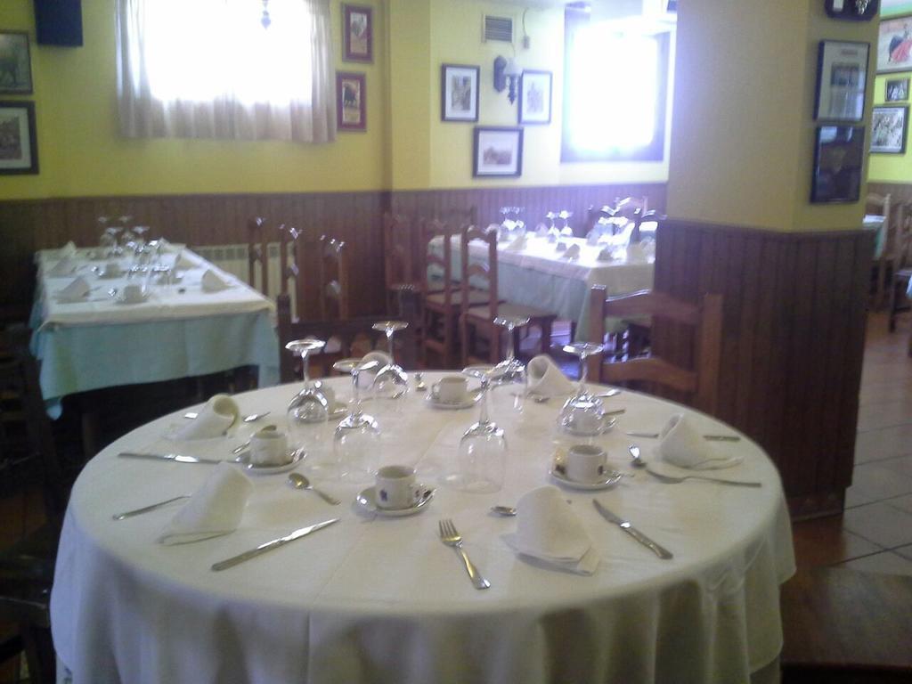 Hostal Restaurante Villa De Sepúlveda Exteriér fotografie