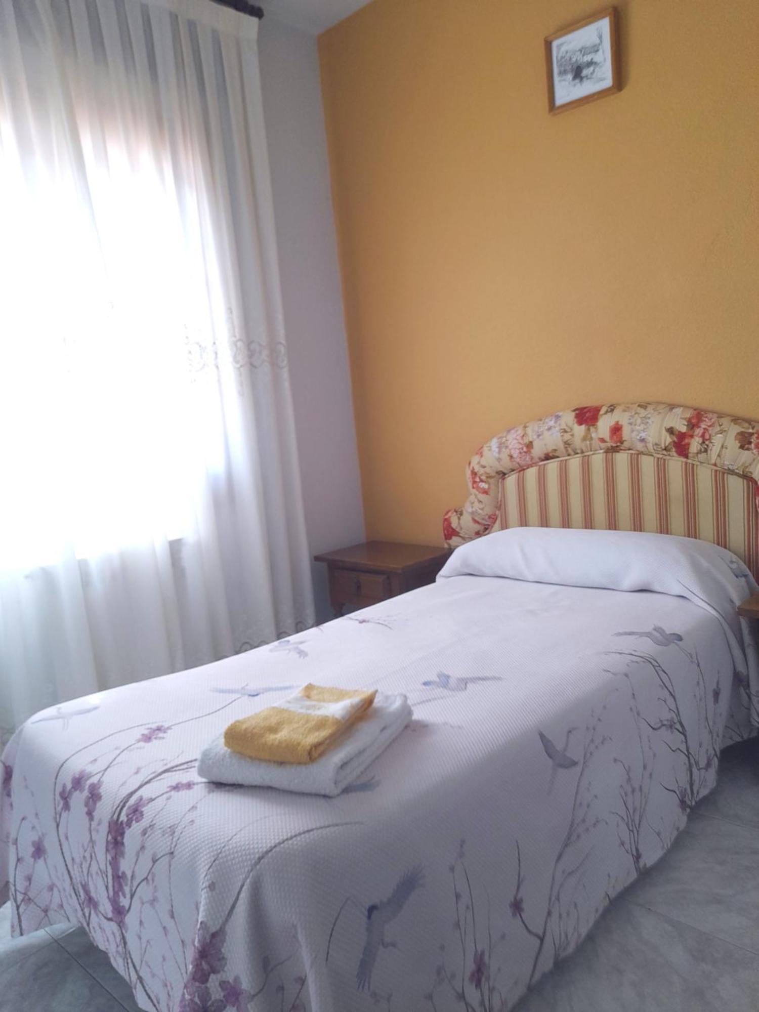 Hostal Restaurante Villa De Sepúlveda Pokoj fotografie