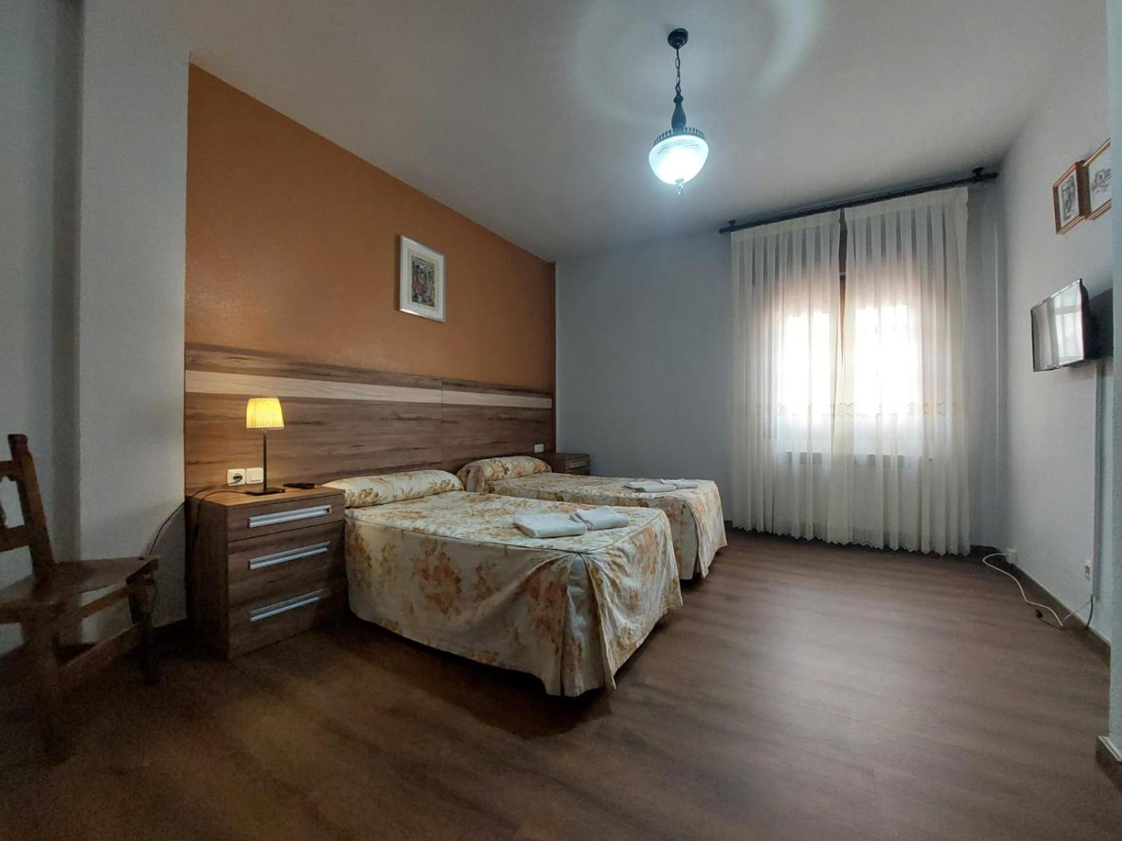 Hostal Restaurante Villa De Sepúlveda Exteriér fotografie