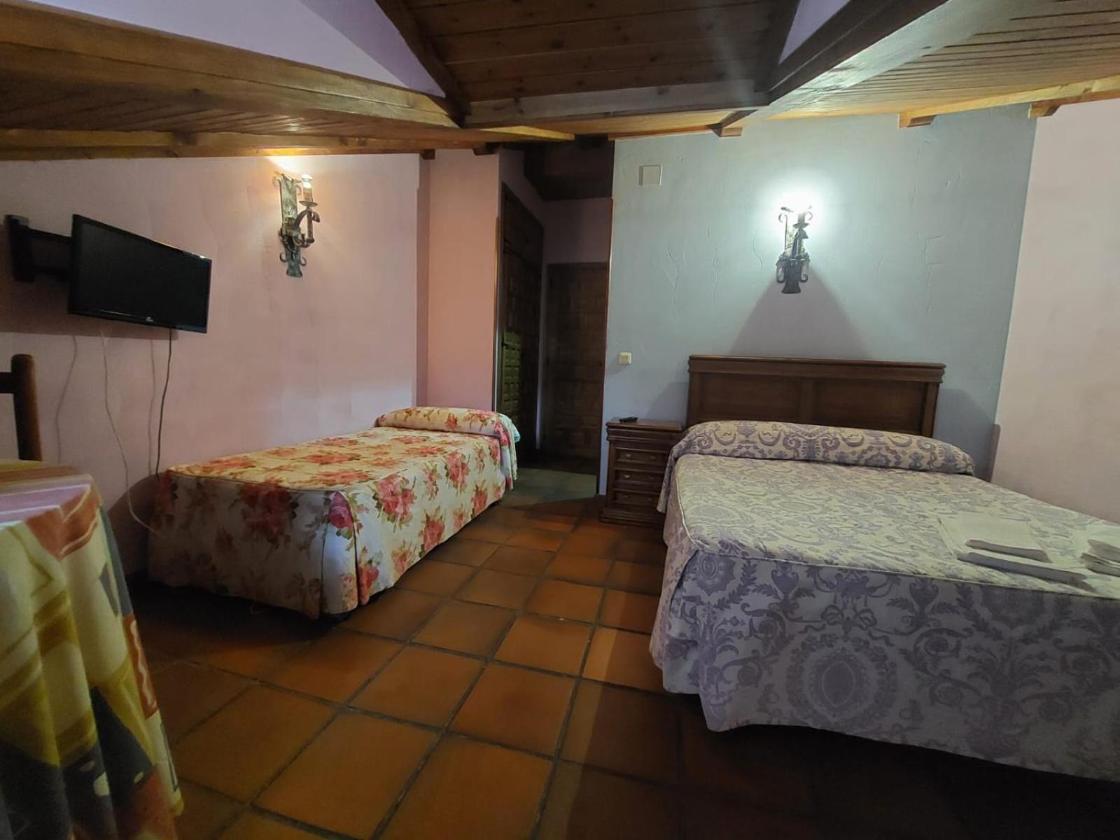 Hostal Restaurante Villa De Sepúlveda Exteriér fotografie